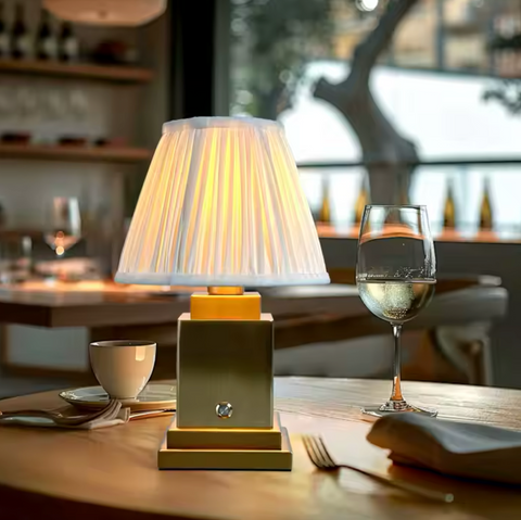 Lampe de Table Sans Fil Rechargeable, Chic et Étanche - ONASIS