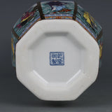 Vase octogonal aux couleurs pastel - La pièce maîtresse de votre intérieur