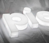 Lettres Lumineuses Bloc 3D avec Chants Diffusants Personnalisables Sur Mesure. Devis gratuit.
