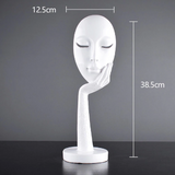 Sculpture de Visage de Femme Incarnant la Beauté Moderne