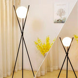 Lampadaire Trépied Moderne avec Globe en Cristal - ALINA