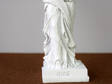 Sculpture, Statue Artisanale d’une Déesse Grecque Nike