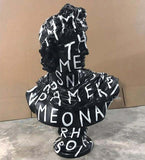Sculpture d’Apollo de David avec Graffiti