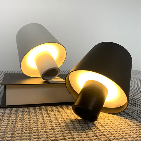 Lampe de Table Rechargeable Design LED Noir et Blanche pour Restaurant - PÉQINO