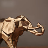 Sculpture Élephant avec Facettes Géométriques en Résine