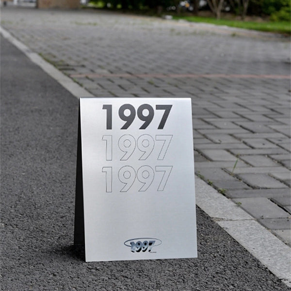 Panneau en V, Stop Trottoir À Personnaliser en Métal Miroir ou Mat pour Commerce - VP01