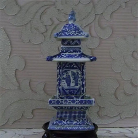 Vase Pagode Bleu et Blanc Dynastie Qing - Céramique Chinoise Traditionnelle