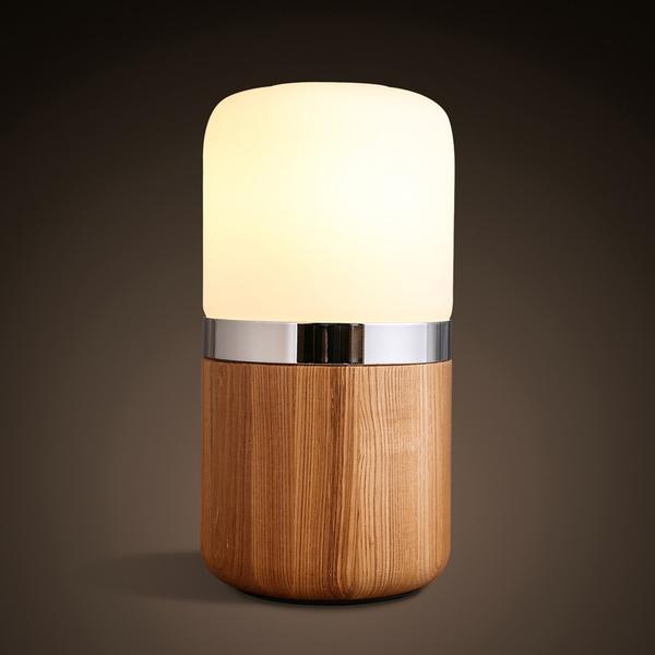 Lámpara de escritorio LED de madera hecha a mano