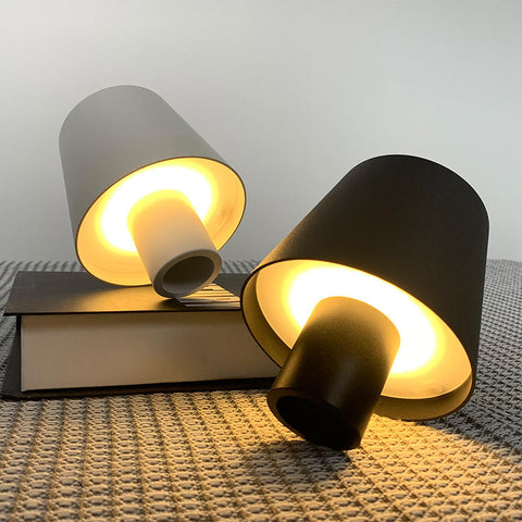 Lampe de Table Rechargeable Design LED - PÉQINO
