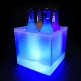 Cubo de hielo con luz LED transparente