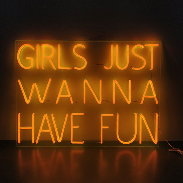 Letrero de luz de neón: las chicas solo quieren divertirse
